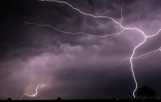Tampa Braces for Week of Sunshine and Storms, Preparing for Daily Thunderstorms and Highs in the 90s
