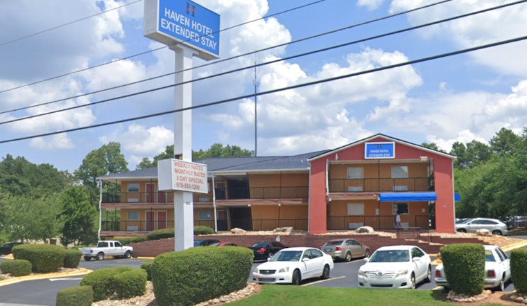 Teen Charged with Aggravated Assault After Mother Shot, SWAT Standoff at DeKalb County Motel