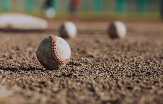 Tennessee Volunteers Secure Spot in College World Series with Record-Breaking Win