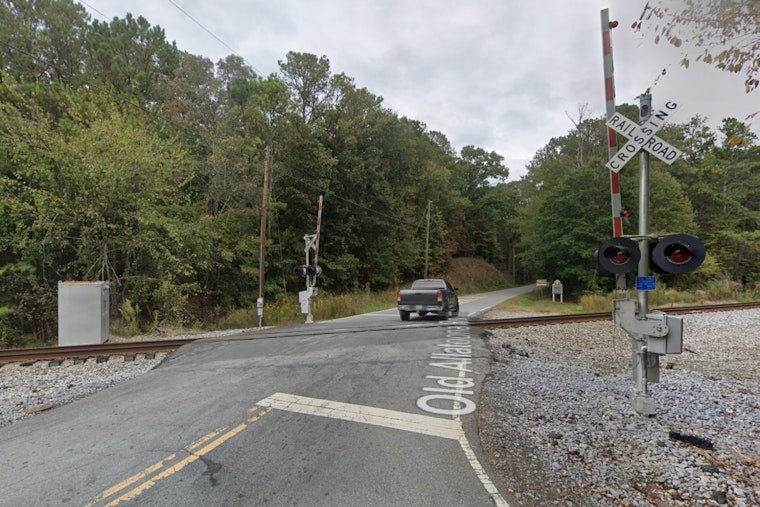 Truck Driver Escapes Seconds Before Train Collision in Bartow County, No Injuries Reported