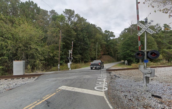 Truck Driver Escapes Seconds Before Train Collision in Bartow County, No Injuries Reported