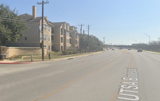 Two Injured in Stabbing at San Antonio Apartment Complex, Suspect on the Run