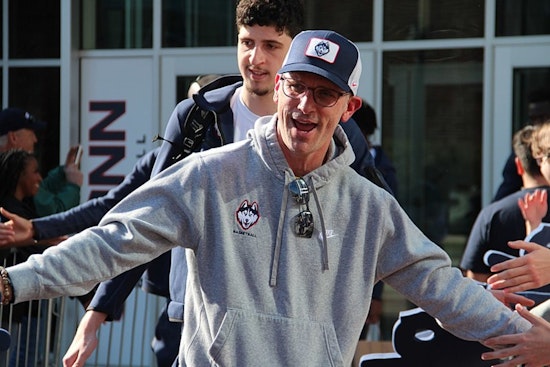 UConn's Dan Hurley Rejects Lucrative Los Angeles Lakers Coaching Offer to Pursue NCAA Glory
