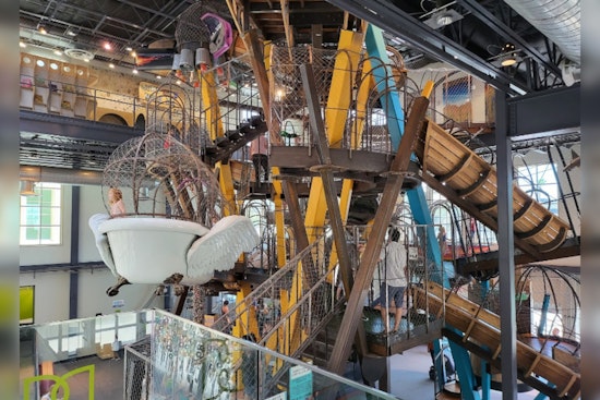 Valley Bargain Hunters' Delight: Dining Deals, Free Admissions & More Across Phoenix Area