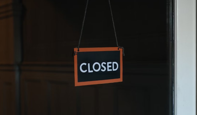 West Palm Beach Hooters Closes Amid Nationwide Store Shutterings and Economic Challenges