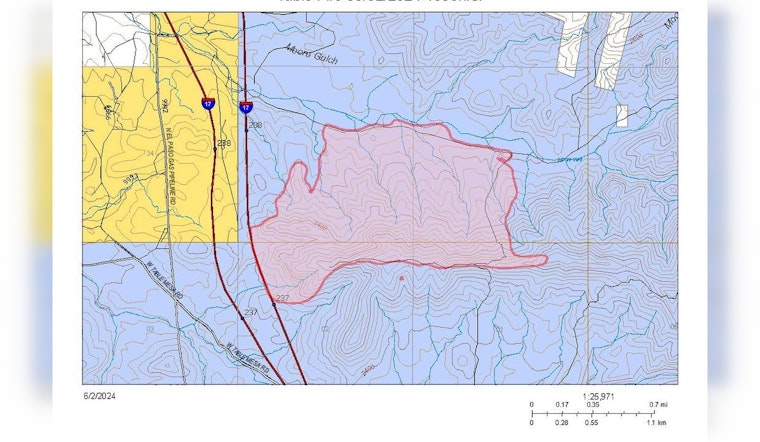 Wildfire Near New River Scorches Over 600 Acres, Temporarily Closes Interstate 17 North of Phoenix