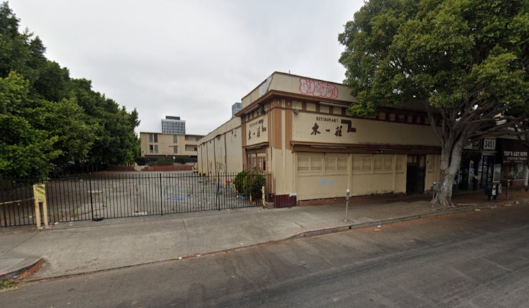 134 Firefighters Battle Fierce Blaze at Abandoned Koreatown Restaurant, No Injuries Reported