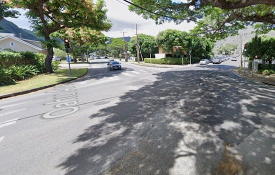 74-Year-Old Man Dies After Traffic Collision in Manoa as Investigation into Possible Medical Condition Begins