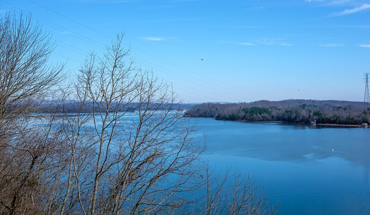 75-Year-Old Knoxville Man Dies After Falling Overboard at Tennessee National Marina