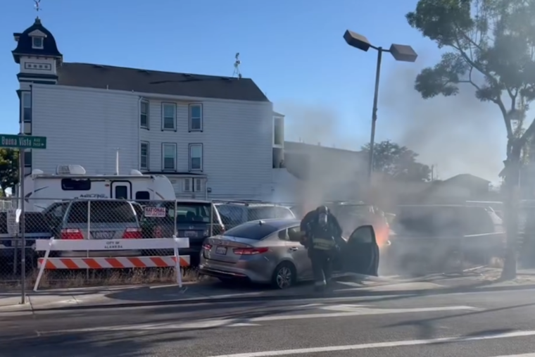 VIDEO: Alameda Firefighters Douse Flames After Collision on Park St and Buena Vista, Avert Greater Danger