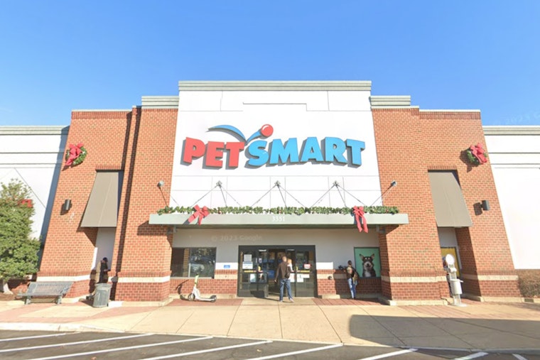 Animal Welfare League Investigates Multiple Dog Deaths at Potomac Yard PetSmart Hotel in Alexandria