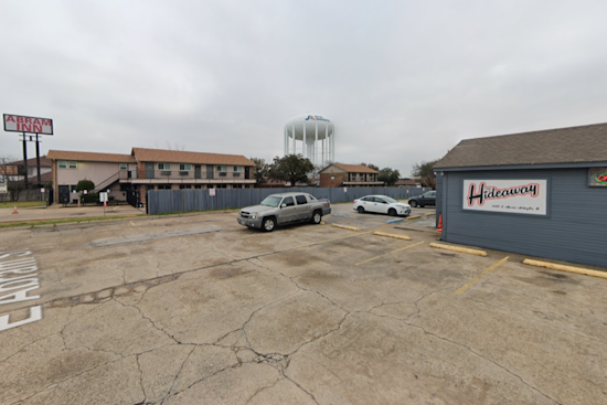 Arlington Police Seek Public's Help to Identify Suspects in Violent Robbery Near Hideaway Bar