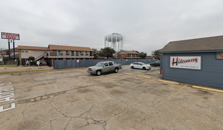 Arlington Police Seek Public's Help to Identify Suspects in Violent Robbery Near Hideaway Bar
