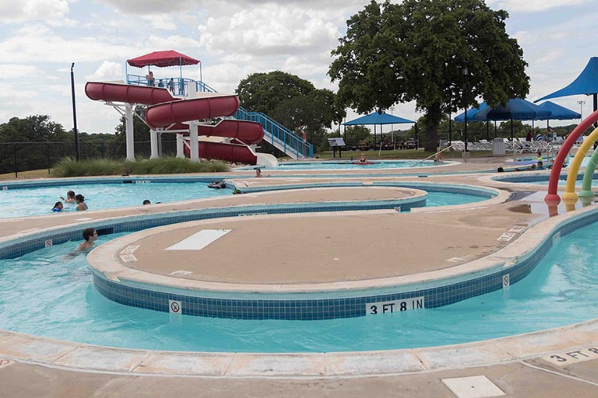 Arlington's Randol Mill Family Aquatic Center Announces 