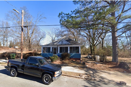 Atlanta Police Investigate Shooting on Cooper Street SW of 61-Year-Old Man Wounded in Leg
