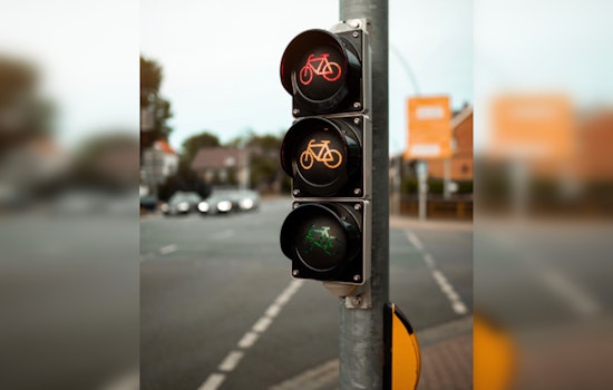 Austin Revamps I-35 and Fourth Street Crossing, New Traffic Signals Enhance Safety for Pedestrians and Cyclists