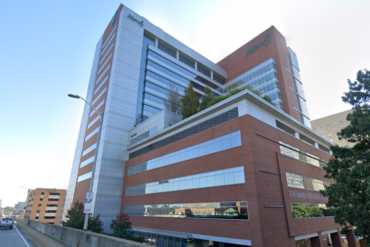 Baltimore's Mercy Medical Center Leads Mid-Atlantic Region with Introduction of Stryker's Mixed Reality Tech for Shoulder Surgery