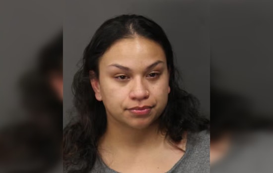 Baytown Mother Charged with Abandoning Children in Hot Car While at Nail Salon