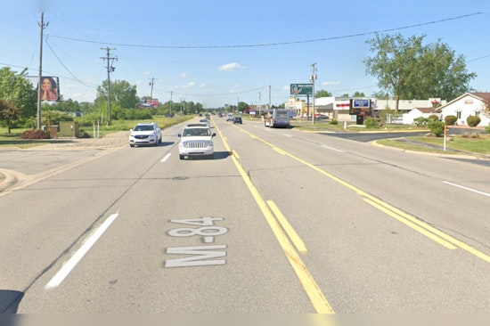 Bicyclist Fatally Struck by Vehicle in Saginaw County, Investigation Underway