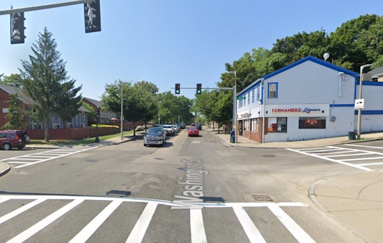 Boston Police Investigate Nighttime Shooting in Roxbury, Victim Hospitalized with Facial Injury