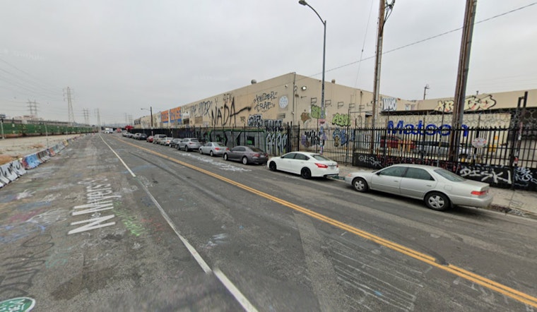 Boyle Heights Rubbish Fire Quickly Contained, LAFD Protects Vacant Commercial Building