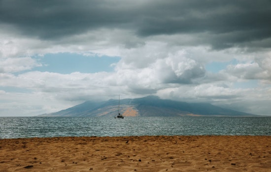 Brisk Trade Winds and Showers to Continue Across Hawaiian Islands, NWS Reports
