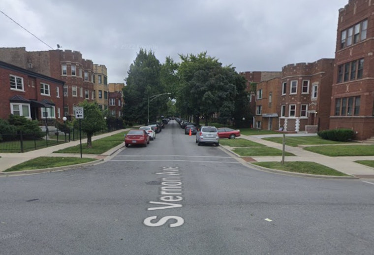 Chicago Community Bands Together as Extra-Alarm Fire Displaces Residents in Greater Grand Crossing