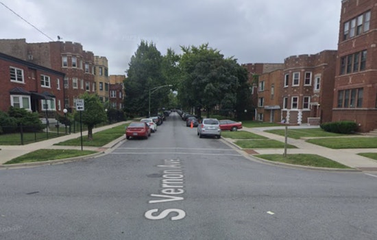 Chicago Community Bands Together as Extra-Alarm Fire Displaces Residents in Greater Grand Crossing