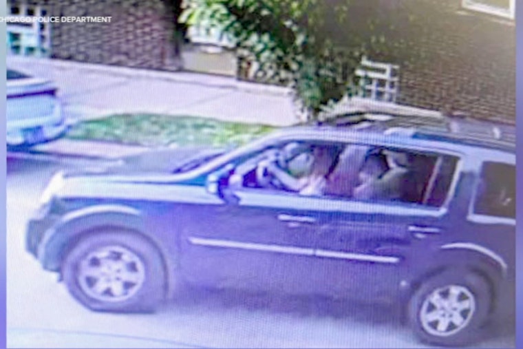 Chicago Police Seek Public's Help to Locate Suspect in North Center Hit-and-Run That Injured Bicyclist