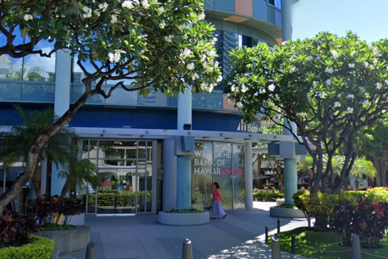 Daring Daylight Robbery Strikes Bank of Hawaii in Waikiki, Honolulu Police Investigating