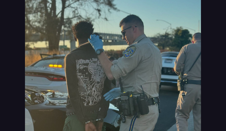 Driver Arrested Following High-Speed Chase Through Oakland Streets