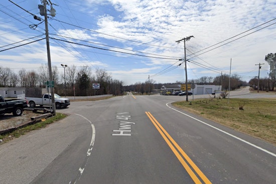 Driver Seriously Injured After Pickup Collides with Tree in Dickson County