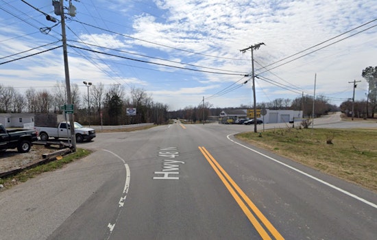 Driver Seriously Injured After Pickup Collides with Tree in Dickson County
