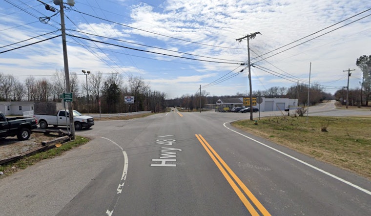 Driver Seriously Injured After Pickup Collides with Tree in Dickson County
