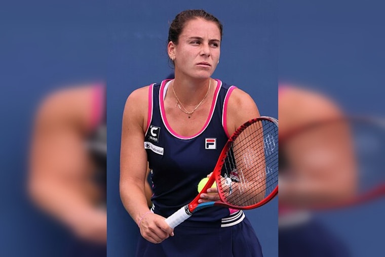 Emma Navarro Shocks with Straight-Sets Victory Over Coco Gauff at Wimbledon, Marches into Quarterfinals