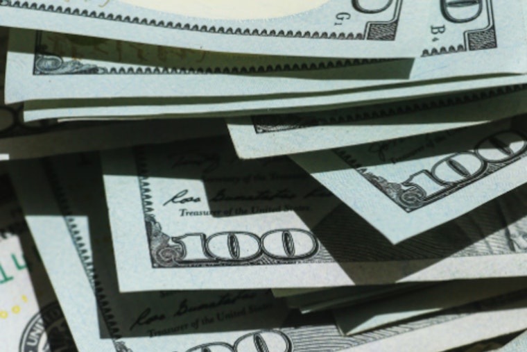 Exploring Financial Harmony: Benefits and Strategies for Couples Managing Money Together