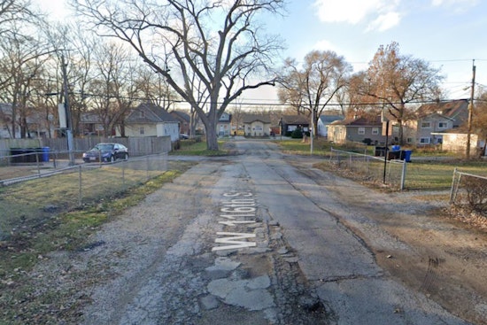 Fatal Incident in Chicago's Morgan Park, Man Struck and Killed by Vehicle, Investigation Underway