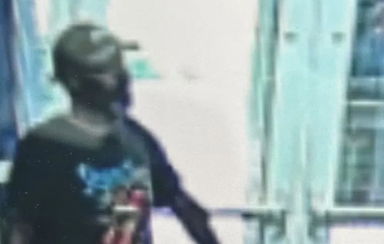 FBI Hunts for Suspect After PNC Bank Robbery in Davie and Seeks Public's Help