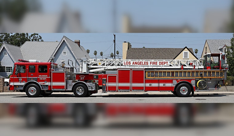 Firefighters Quickly Extinguish Brush Fire Near 405 Freeway in Bel-Air, No Injuries Reported