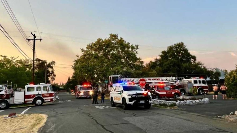 Firefighters Respond to Twin Blazes in Roseville Neighborhood, Enforcing Road Closures and Safety Advisories