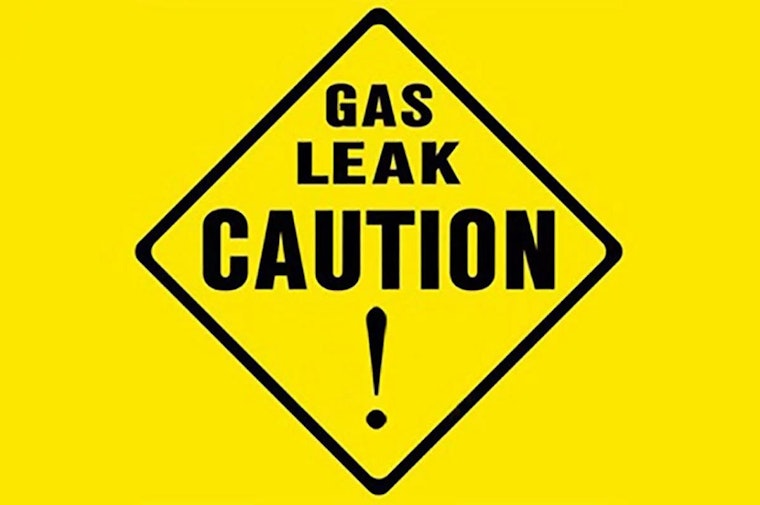 Gas Line Rupture in West Bloomfield Township Leads to Traffic Delays on Maple Road