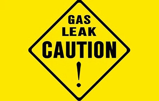 Gas Line Rupture in West Bloomfield Township Leads to Traffic Delays on Maple Road