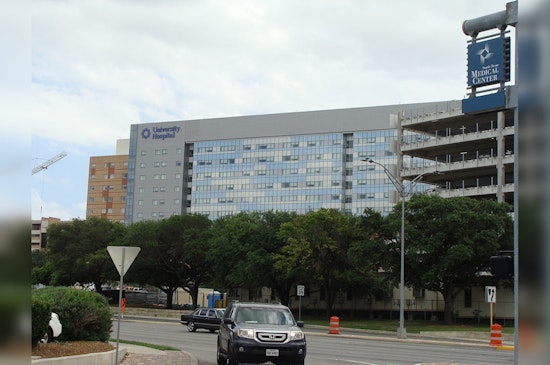 George Hernández Reflects on Legacy and Growth of University Health as Edward Banos Takes the Helm in South Texas