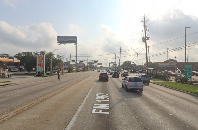 Harris County Deputy Shoots Man Suspected of Brandishing Fake Weapon Outside Gas Station