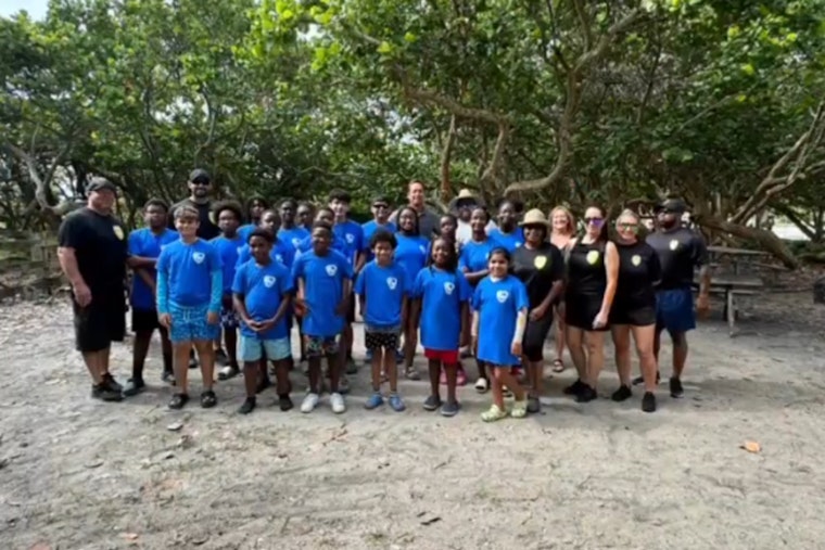 Hollywood and Miramar Police Partner with Youth to Beautify North Beach Park