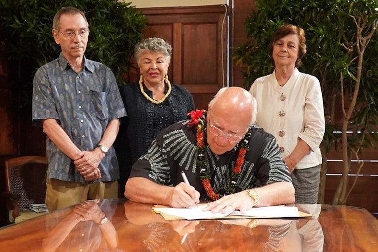 Honolulu Tightens Ethics Rules, Mayor Blangiardi Signs Bill Capping Gifts to City Employees at $50