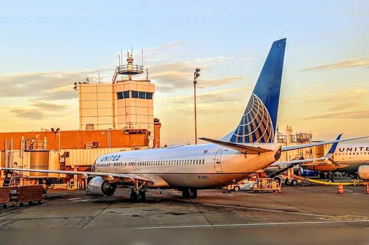 Houston Airports Rebound After Hurricane Beryl, Flight Operations Gradually Resuming Amid Clean-Up Efforts