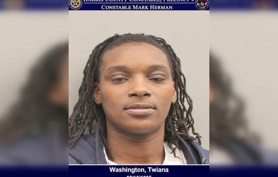 Houston Authorities on the Hunt for Suspect Twiana Washington Accused of $3K Felony Theft at Premium Outlet Mall