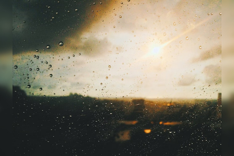 Houston Braces for Heat and Stormy Weather with Heat Indices Surpassing 100°F