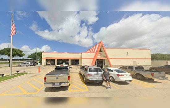 Houston Locals Use Whataburger App as Makeshift Power Outage Tracker After Hurricane Beryl Outage